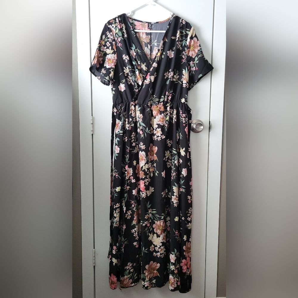 Shein Curve Black Floral Dress
